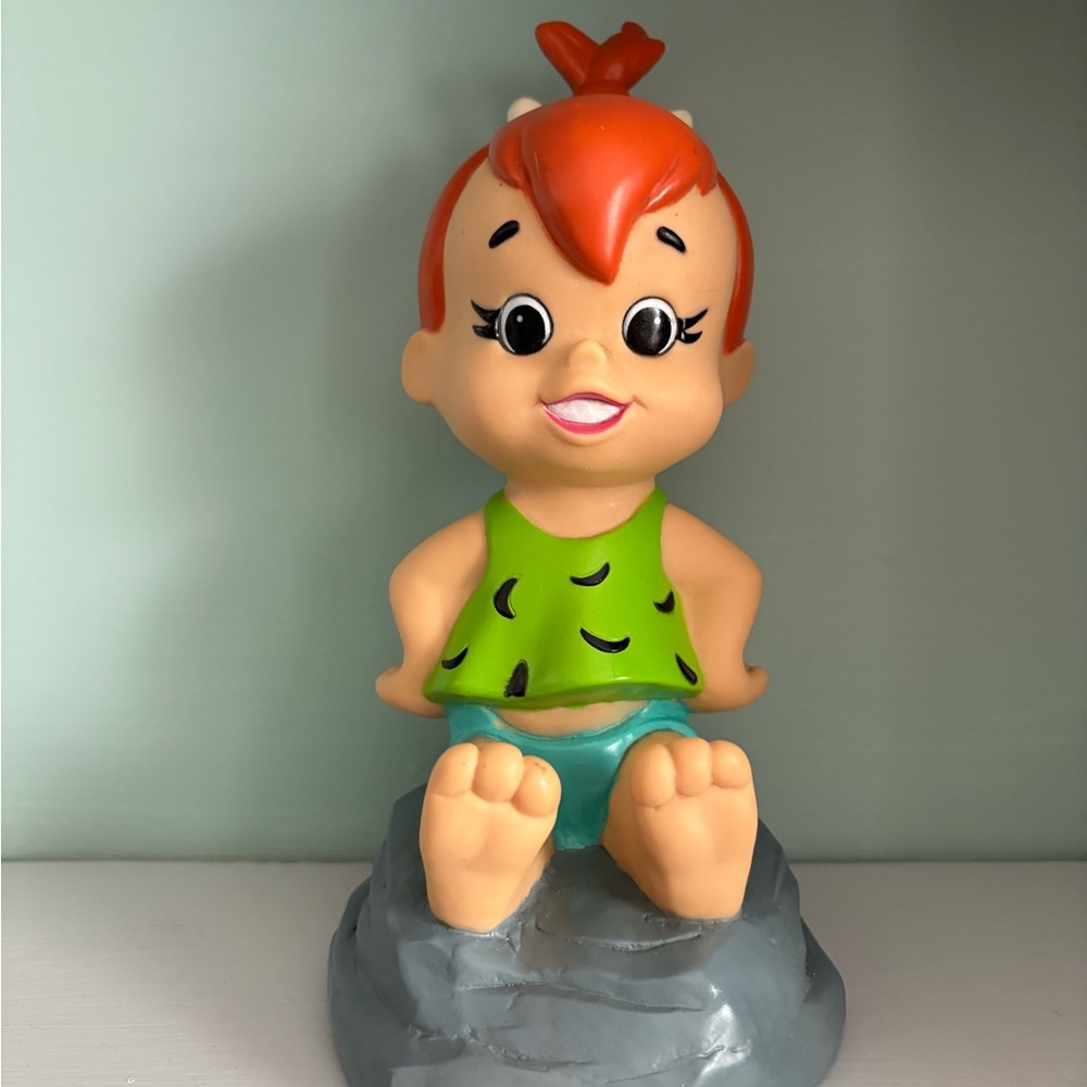 VINTAGE 1994 PEBBLES HARD PLASTIC BANK COLLECTIBLE